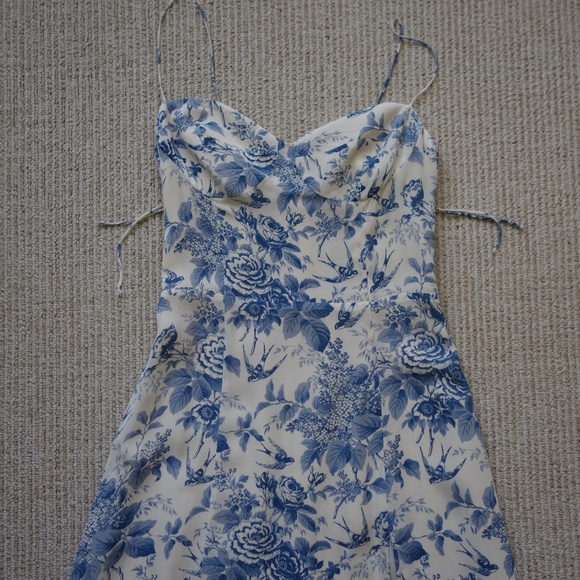 SOLD* Reformation Juliette Dress - Pompadour - Picture 5 of 10